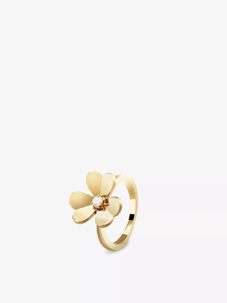 Van Cleef & Arpels Frivole ring in 18ct yellow gold featuring a single diamond-set floral motif.