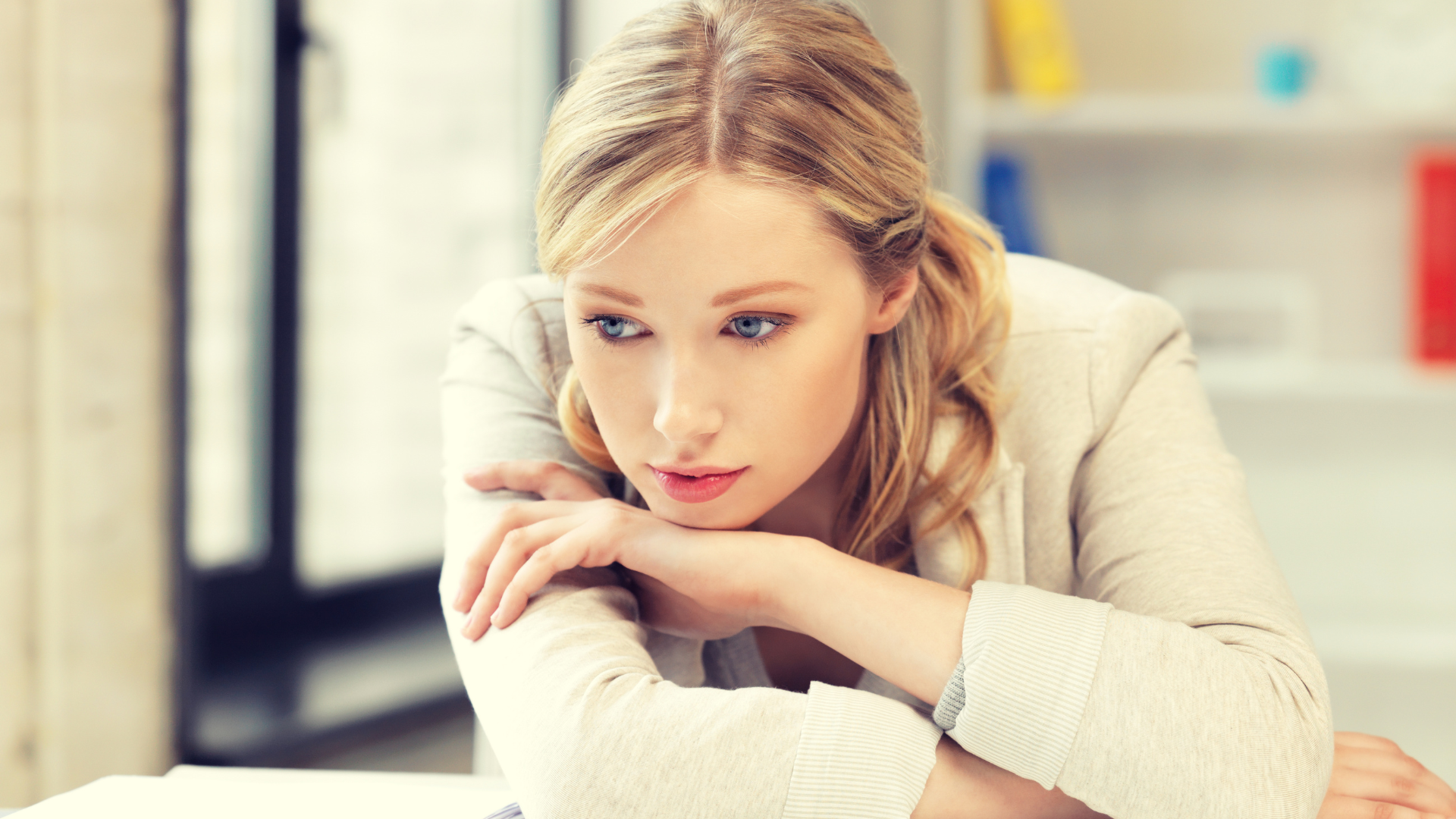 Why So Many Women Struggle to Feel Beautiful — No Matter How They Look